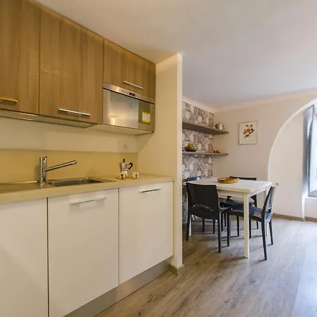 Apartment Altido Vieni Vivi E Pernotta